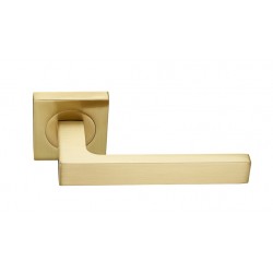 MANILLA C/R 05 CUBO ZAMAK LAT SATINADO